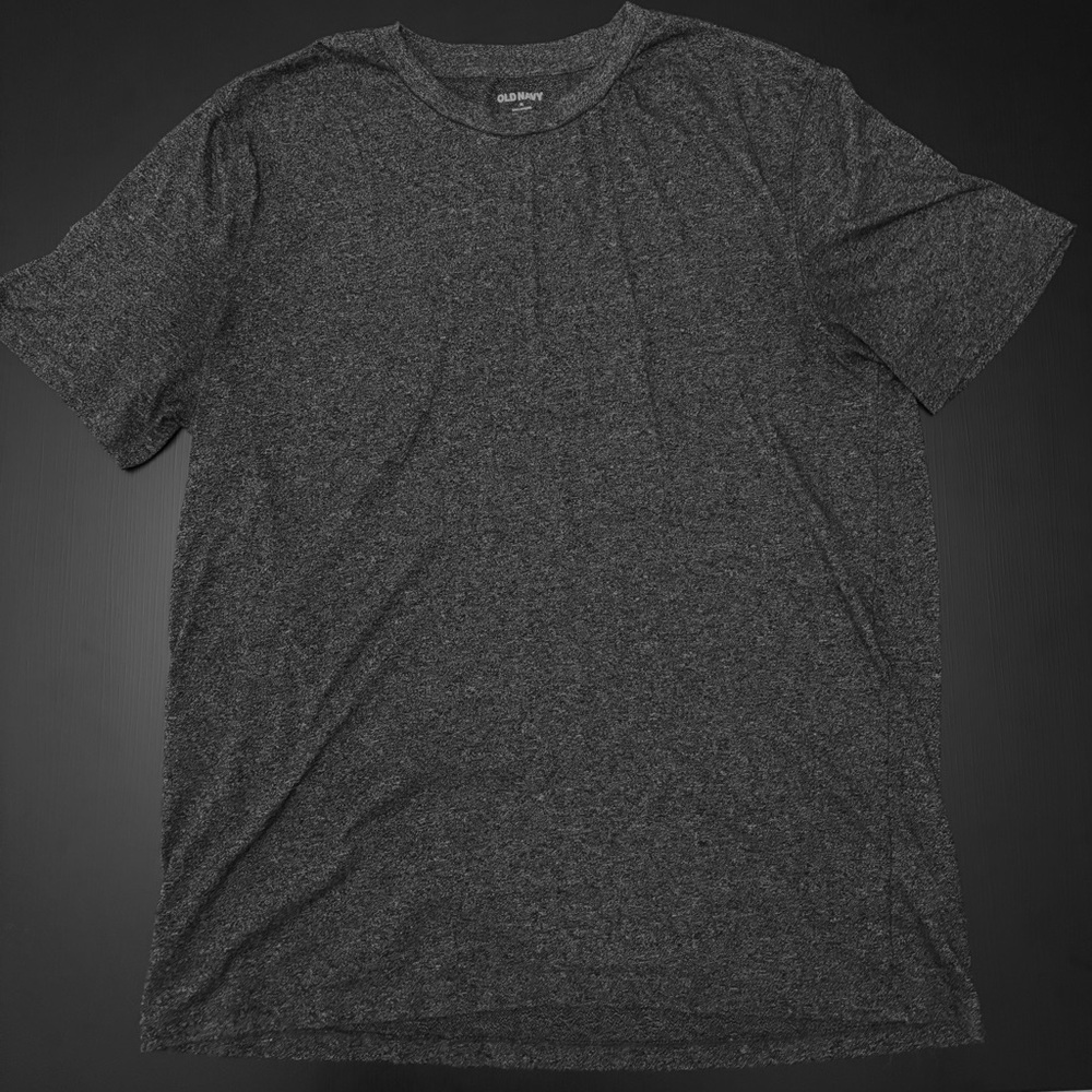 Old Navy Men's Charcoal Short Sleeve Tee Medium
